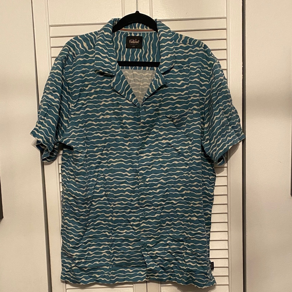 Teal and White Wave Pattern Shirt